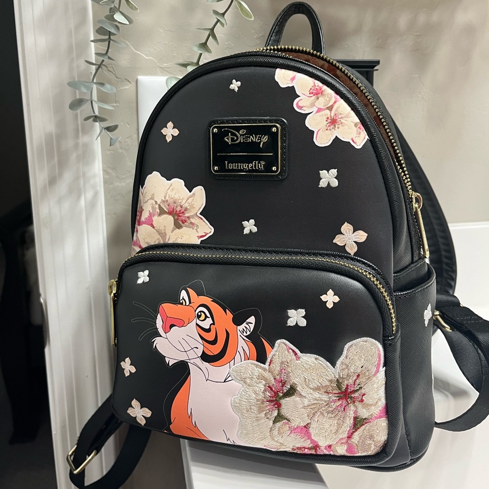 Disney Aladdin Raja Floral Backpack 🌸
